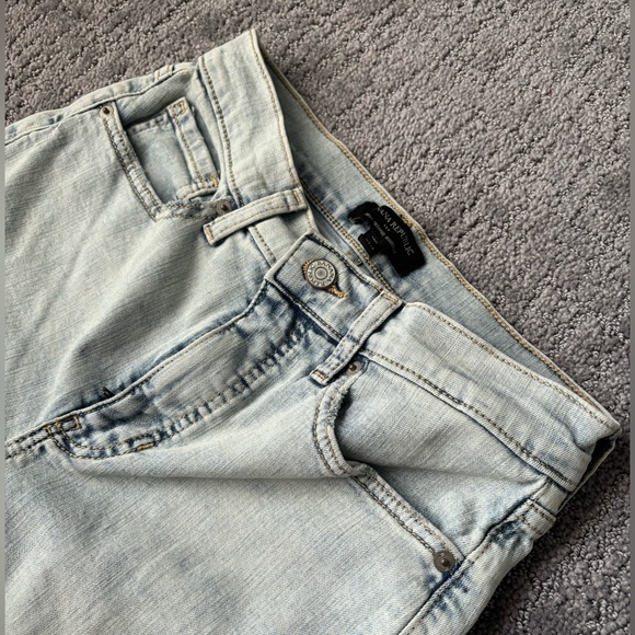 BANANA REPUBLIC CURVY CROPPED BOOTCUT LIGHT WASH JEANS TALL FIT 27/4 - Picture 3 of 3